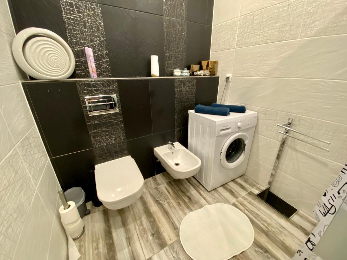 Kings Main Square Apartment Poprad Exteriér fotografie
